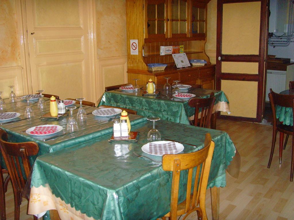 Le Bravard Jumeaux Экстерьер фото