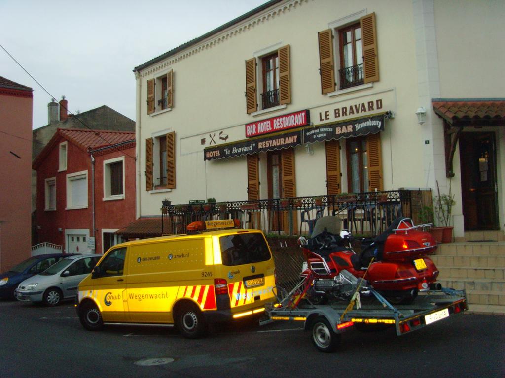 Le Bravard Jumeaux Экстерьер фото